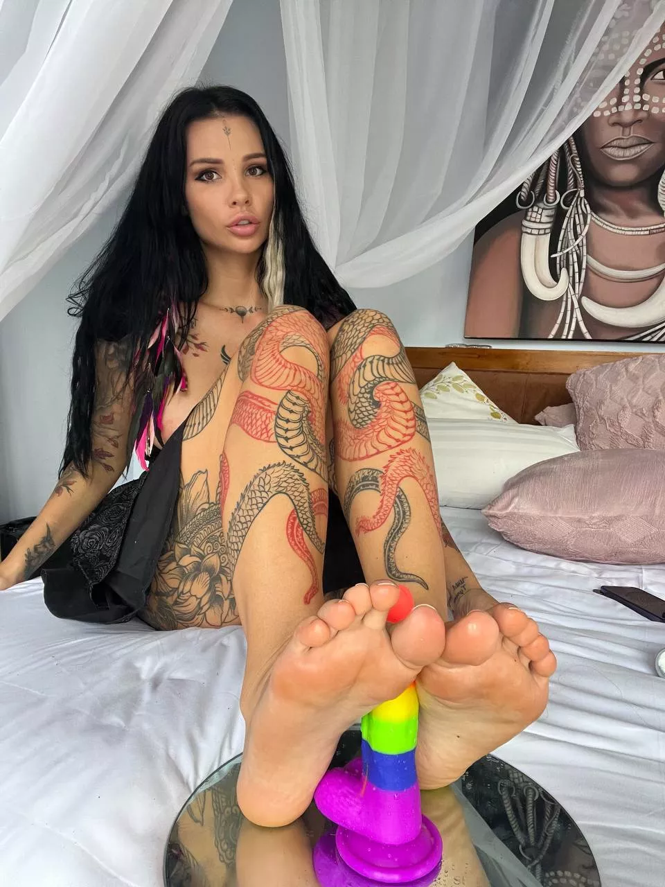 It’s such a turn on when guys are into feet