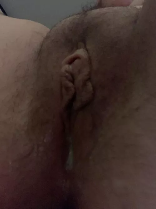leaking after fucking myself nice and rough ;)