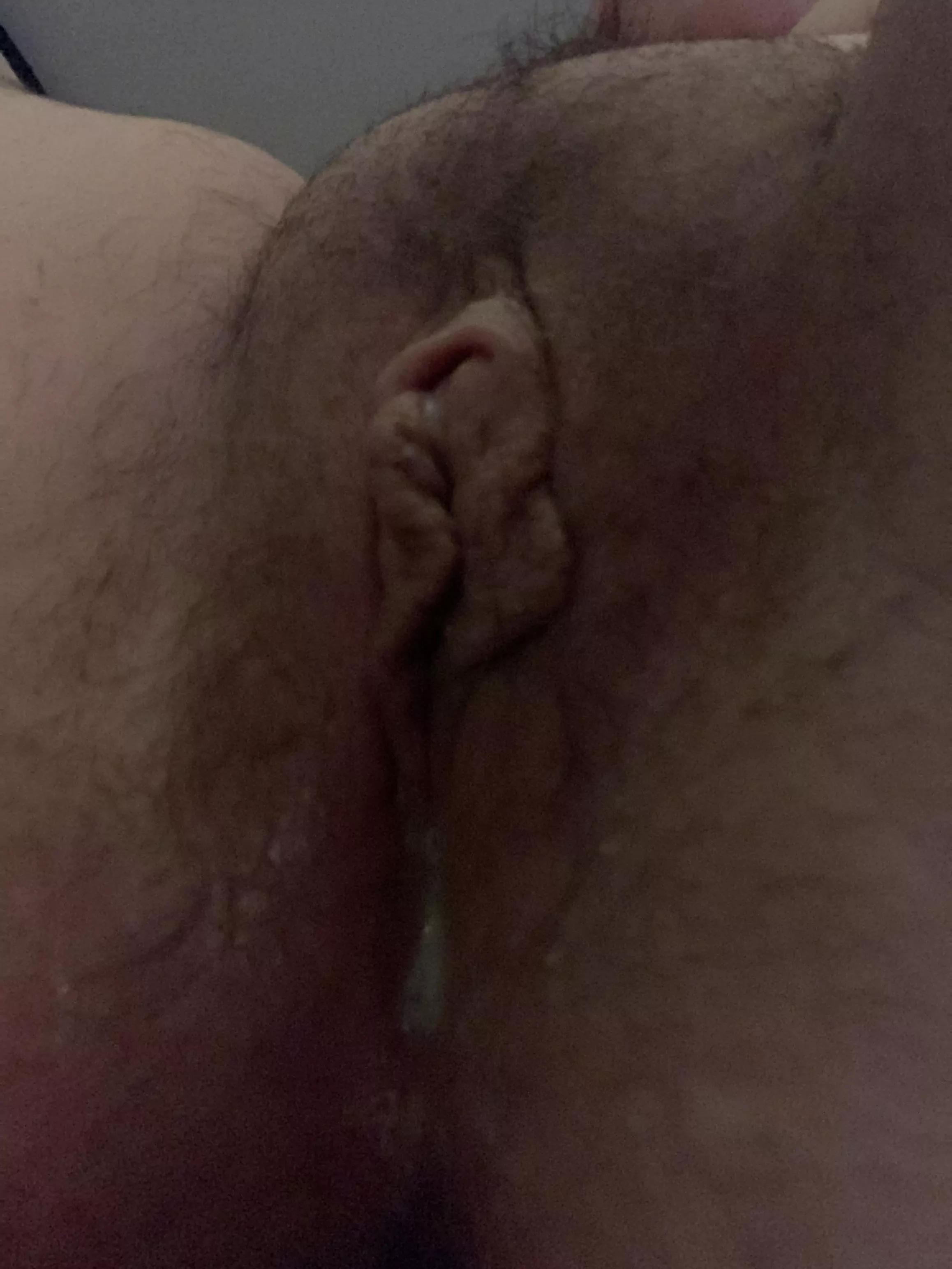 leaking after fucking myself nice and rough ;)