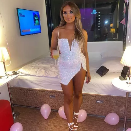 Lovely Curvy Scots Chav...🏴󠁧󠁢󠁳󠁣󠁴󠁿