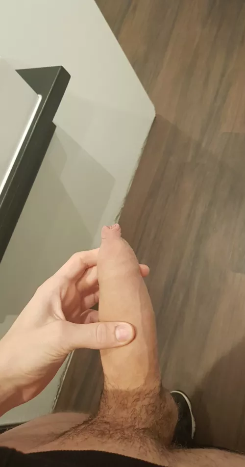 need me a slut who can take all 8 inches