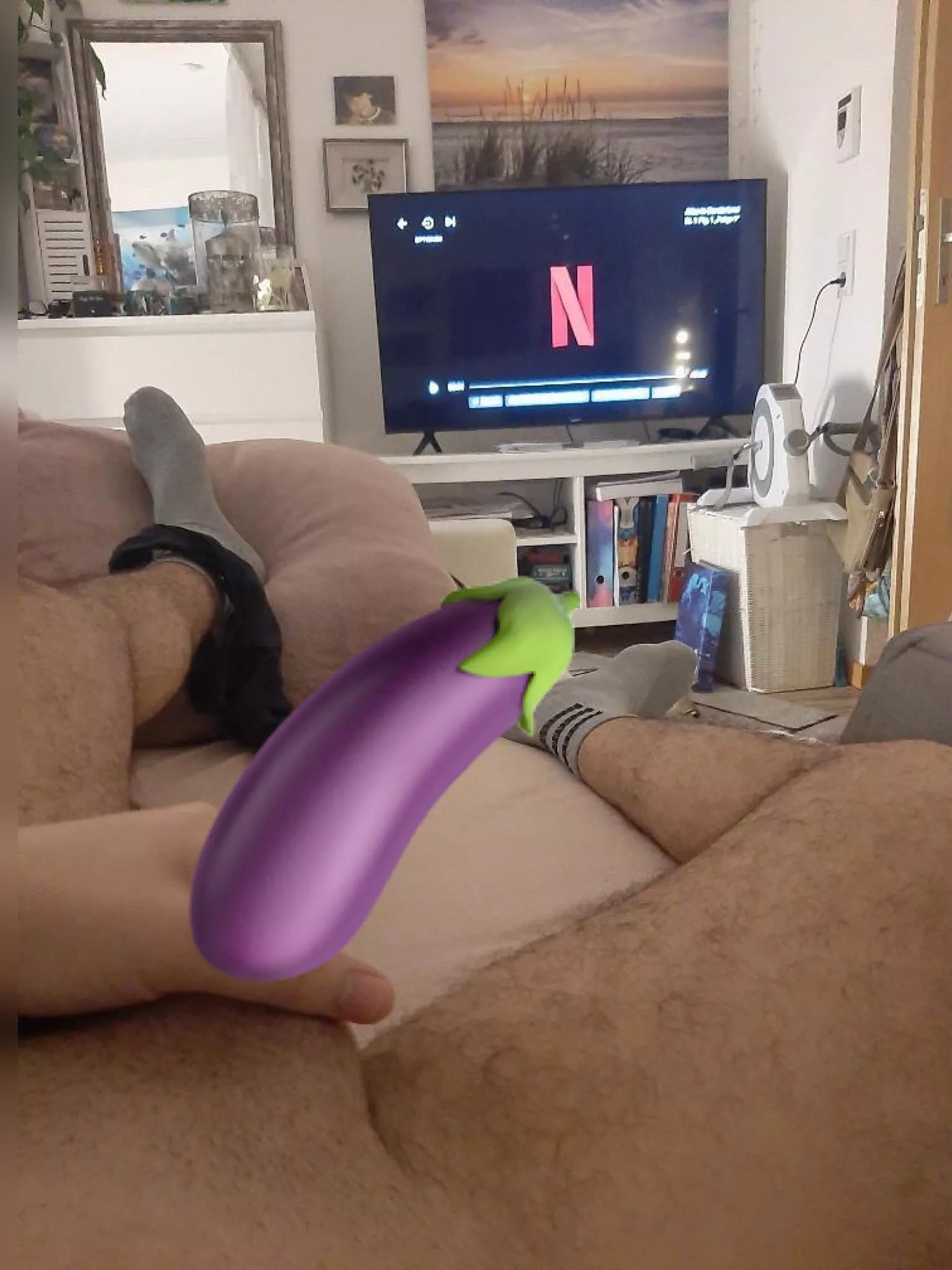 Netflix & Chill with me?😉