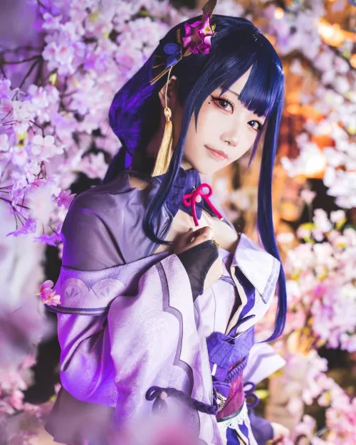 Raiden Shogun by Yuyu