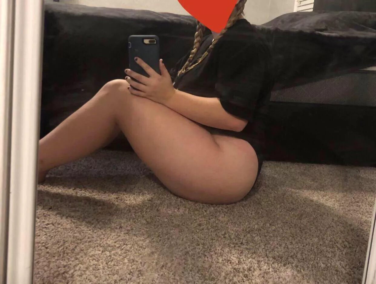 [Selling] Beautiful black panties for $20 each plus free shipping! Message me here or on my kik : cordiluv