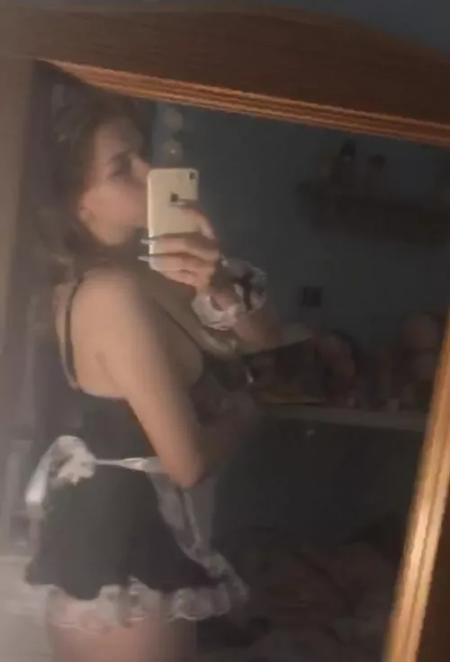 [selling] premade/custom content and sugar/GFexperience! Accept most crypto, cash app, Amazon gc