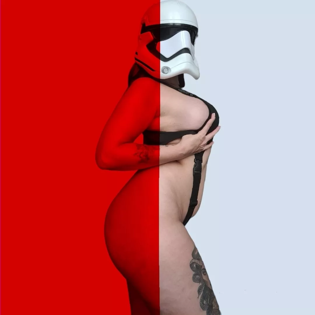 Sexy Stormtrooper Loses Job After Being Spotted Without Armor [geekareen]