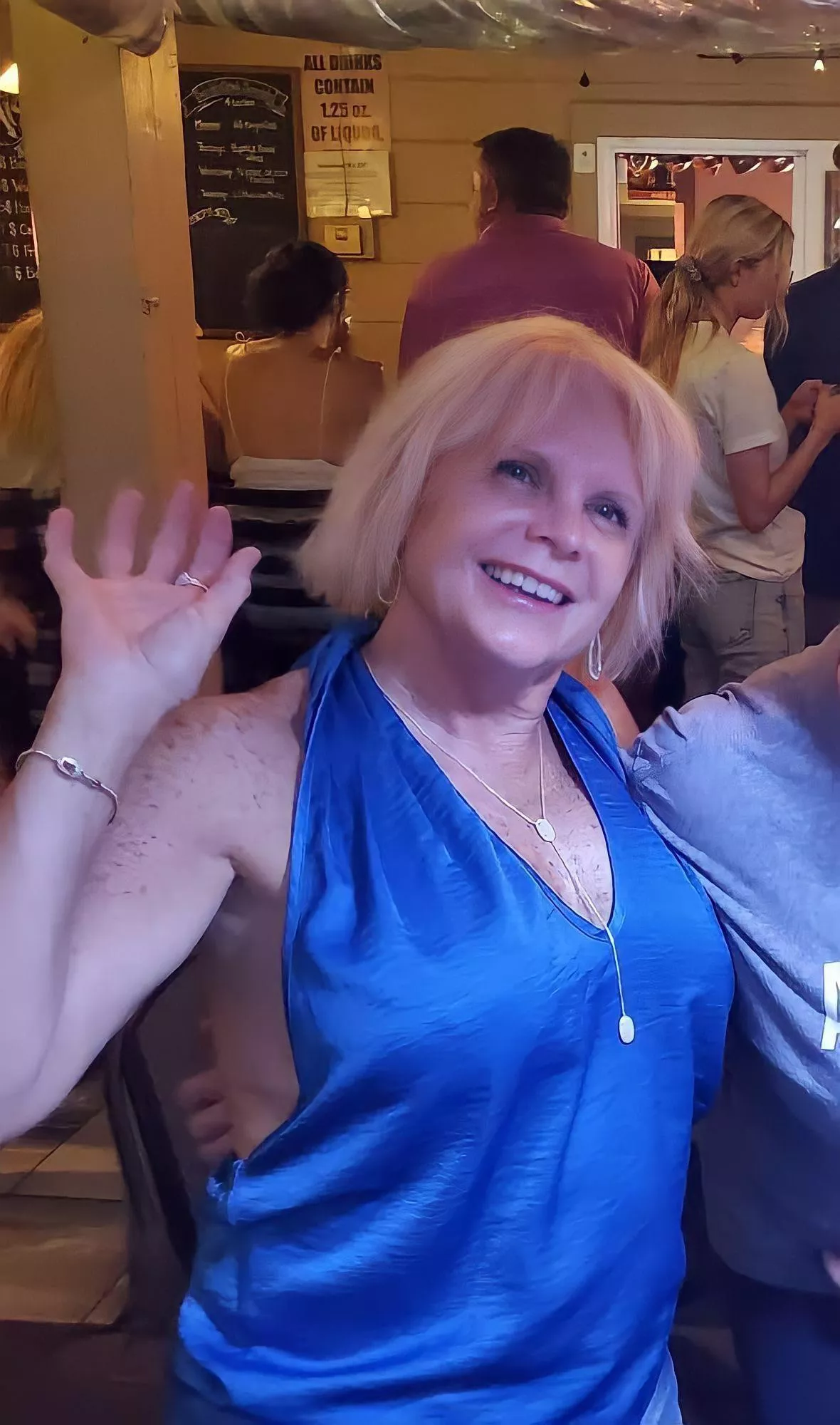 She’s your new friendly gilf neighbor, say hi..