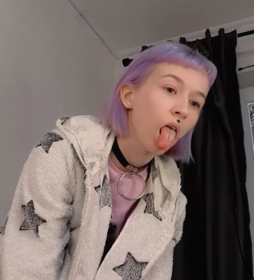 Sweet girl need your cum