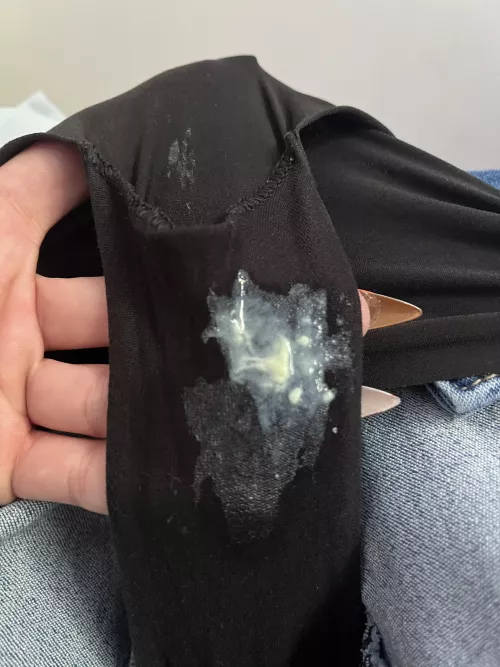 Talk to me dirty so I can get wet