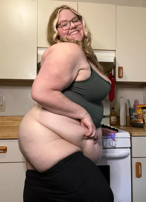 The handle for when you’re bending me over the counter ☁️