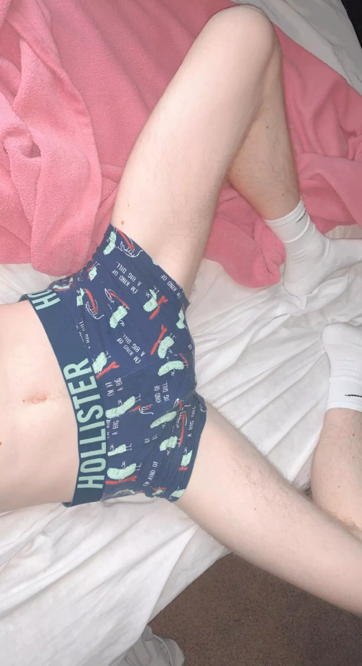 Wanna help me slide these off? ☺️