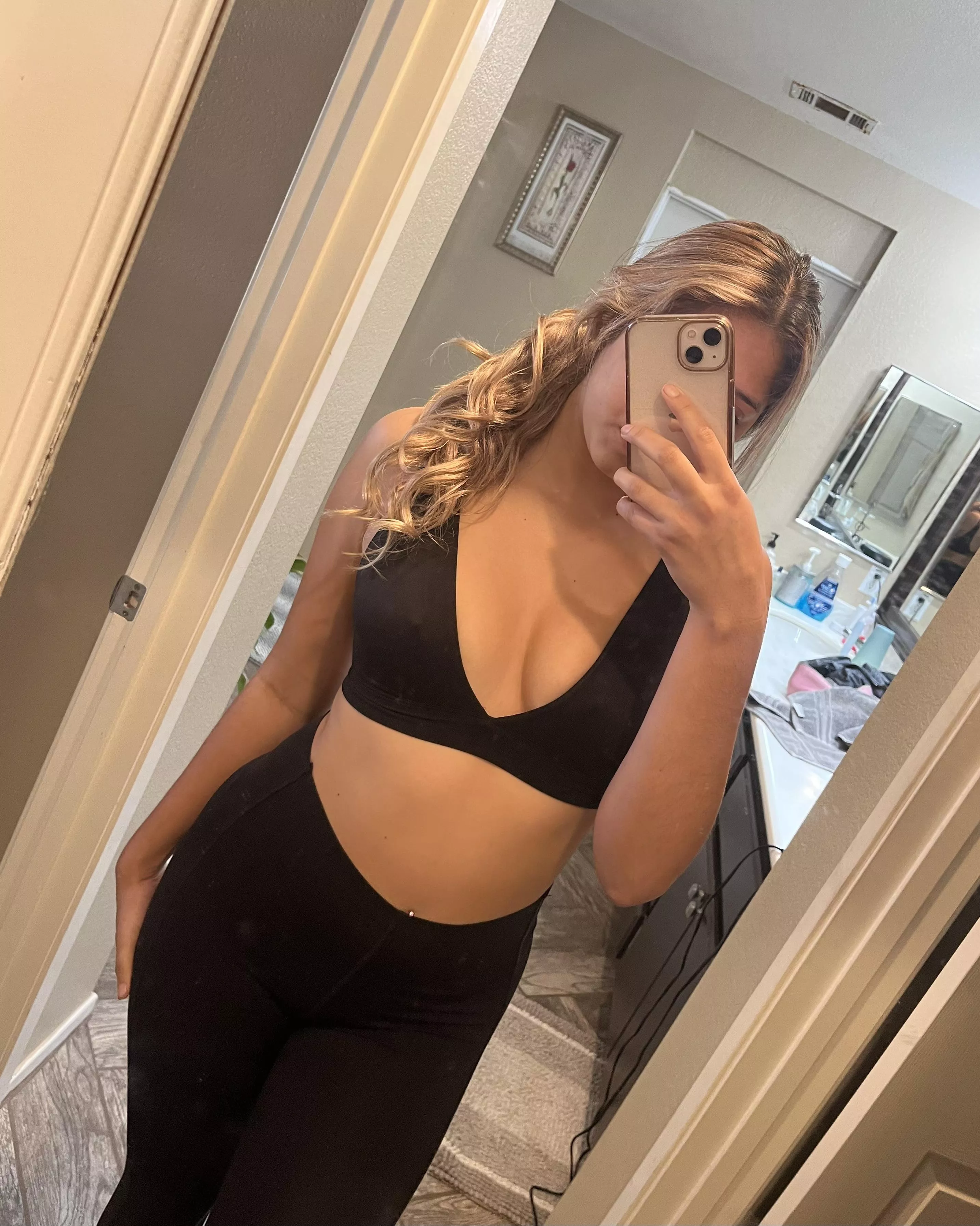 Wanna see me from the back?