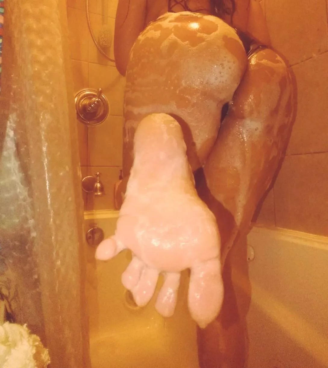 Want to watch me shower ?