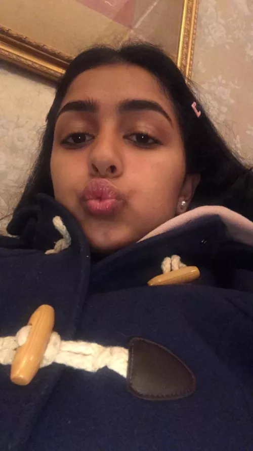 winter pouty girl☺️