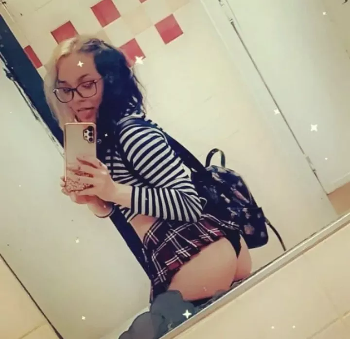 would you bang me in the bathroom♡ 🌻link below🌻