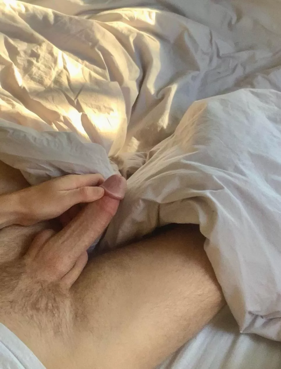 18 with 19cm, would love to know your wildest fantasy in my DMS, let me know 😩