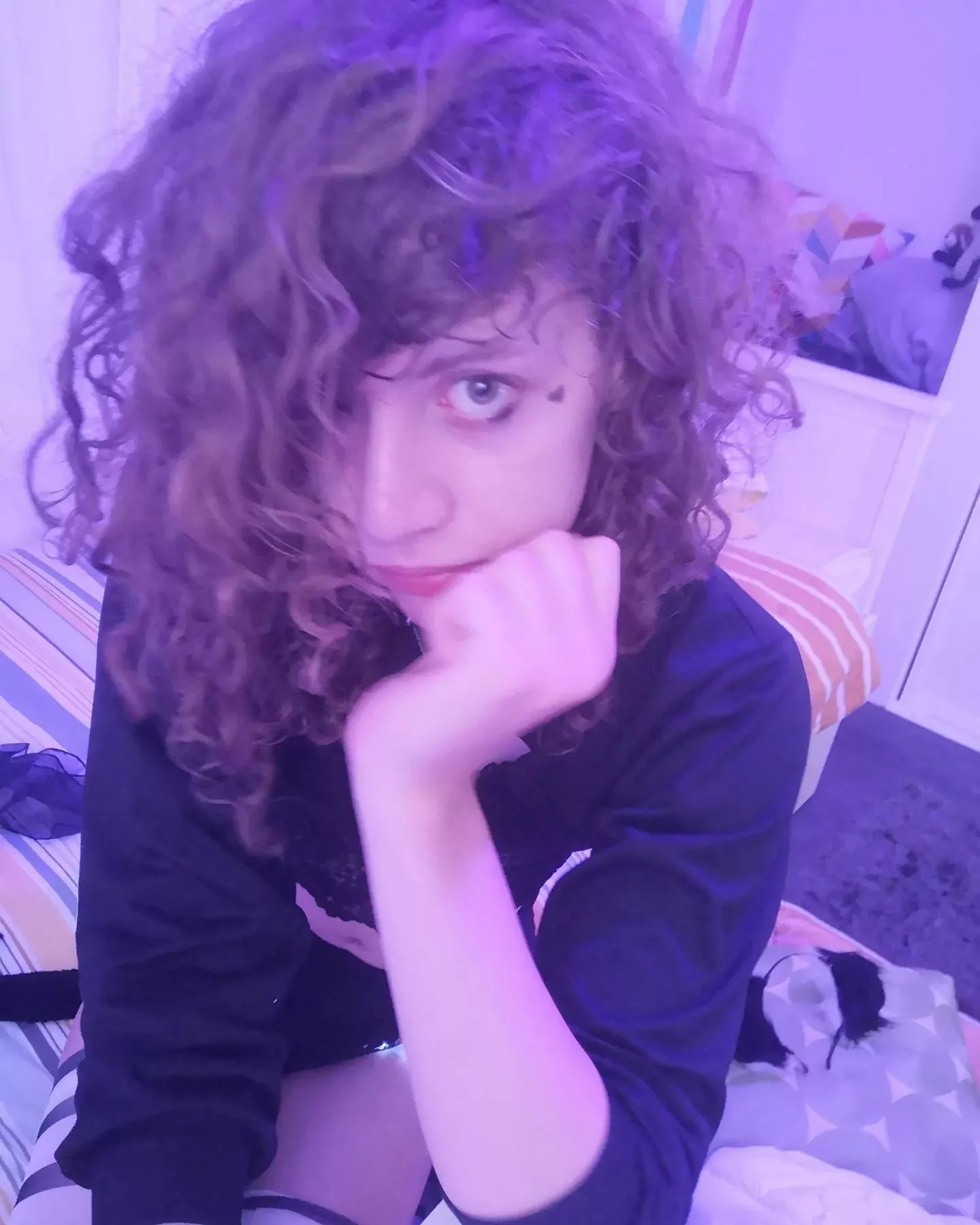 am a boyified roxanne wolf 🐺