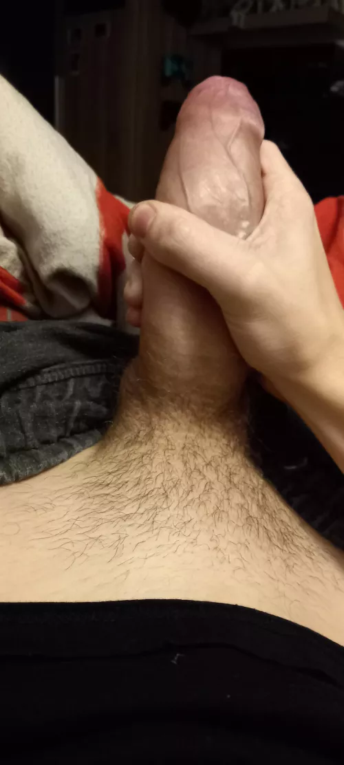 Anyone for uncut/fat cocks like this?🤭