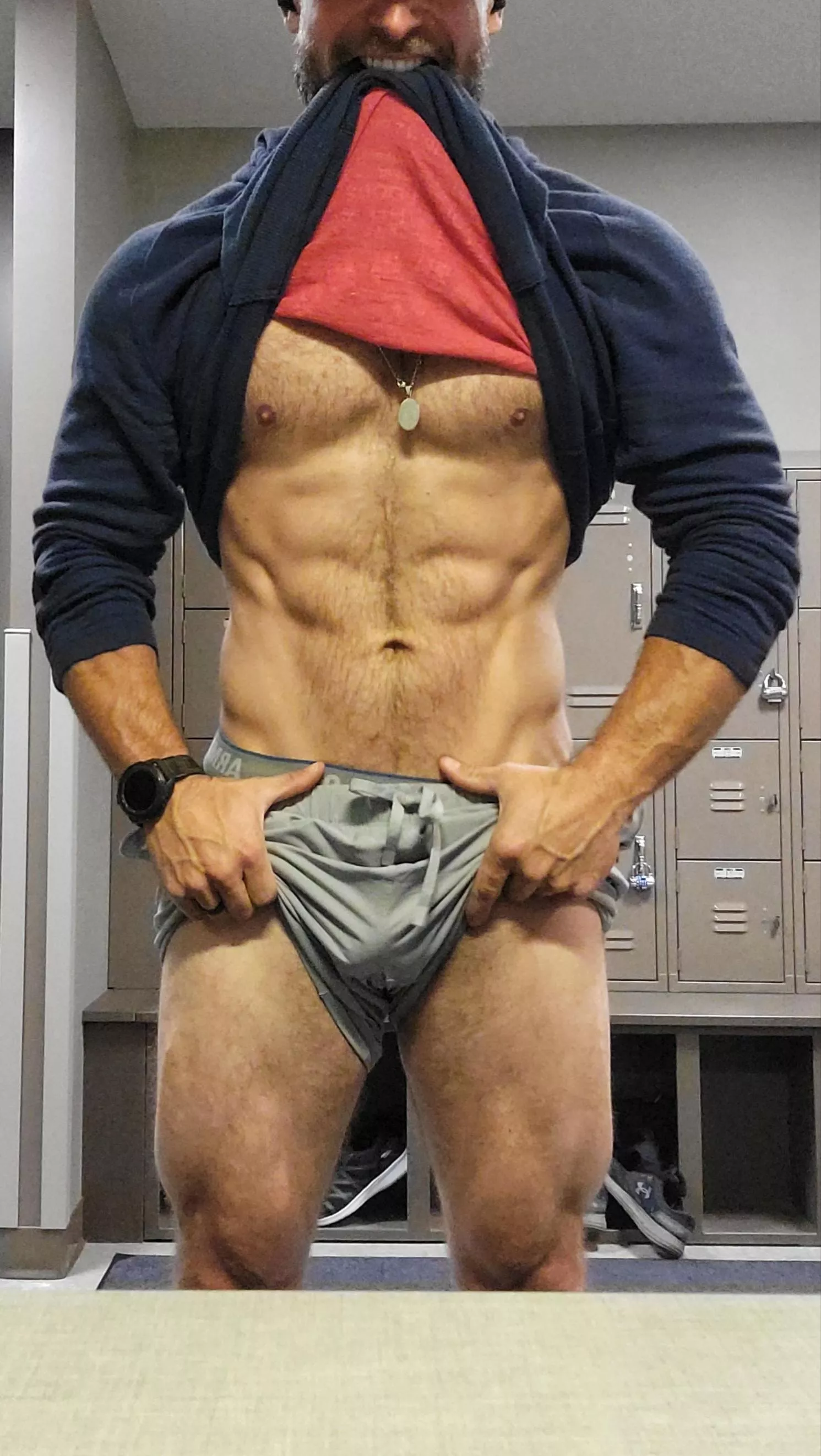 anyone wanna help with my post-workout cool down? [36]