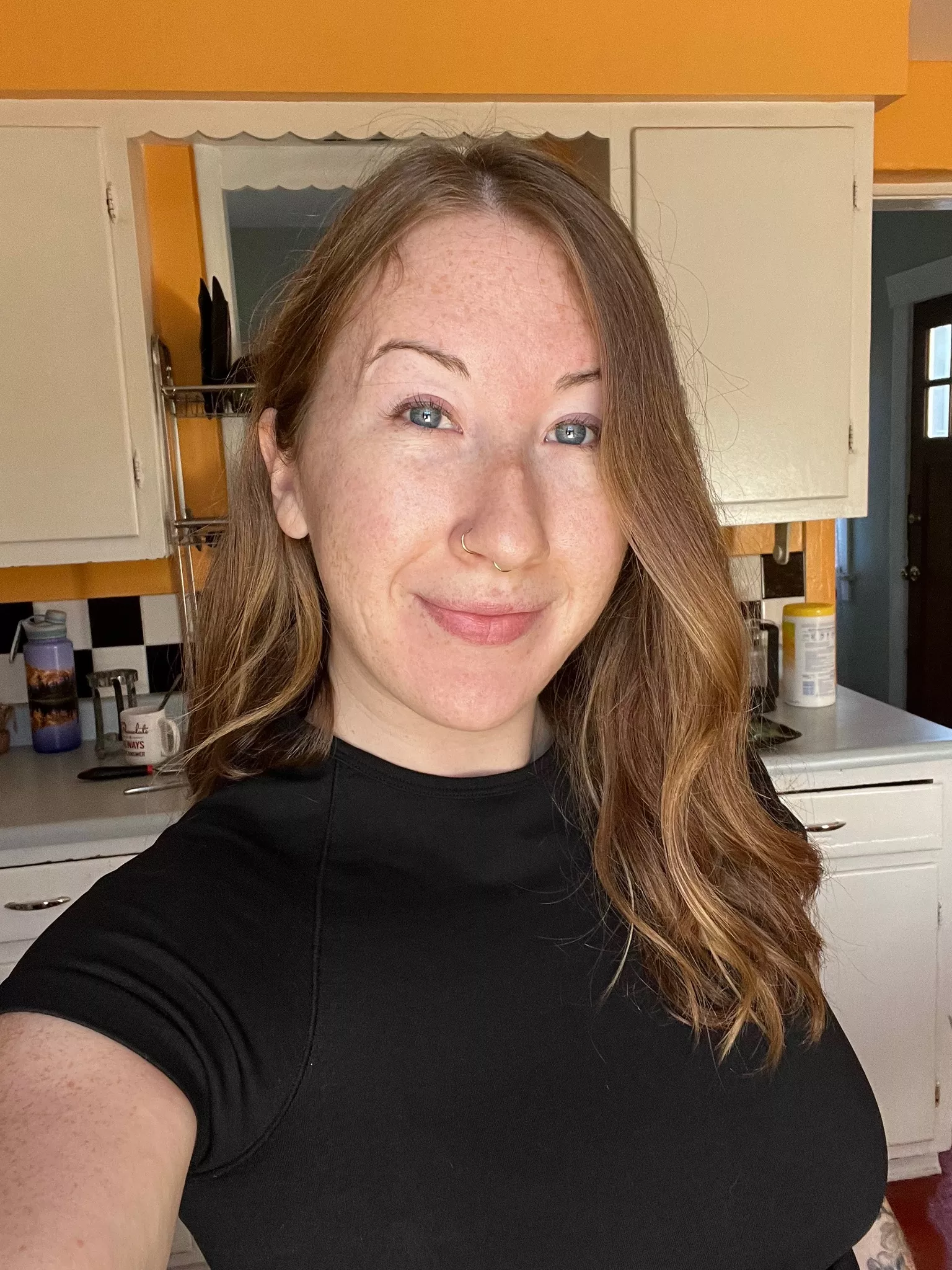 Blue eyes and freckles 🥰