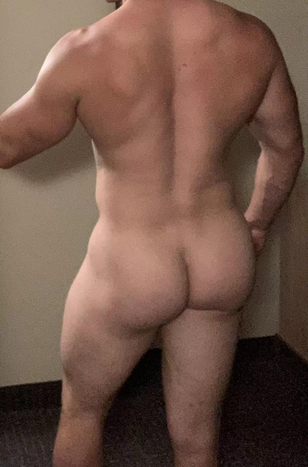 Can you focus on both cheeks at the same time?