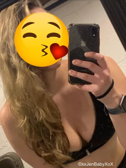 Cum unzip me after our workout