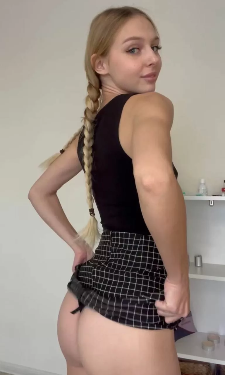 cute surprise under my college skirt