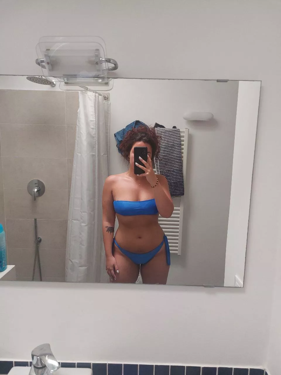 Do you like my blue bikini?