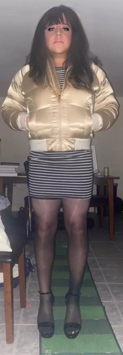 Feel like a little bitch wearing my wife’s jacket out 💁🏼‍♀️💖👗👠