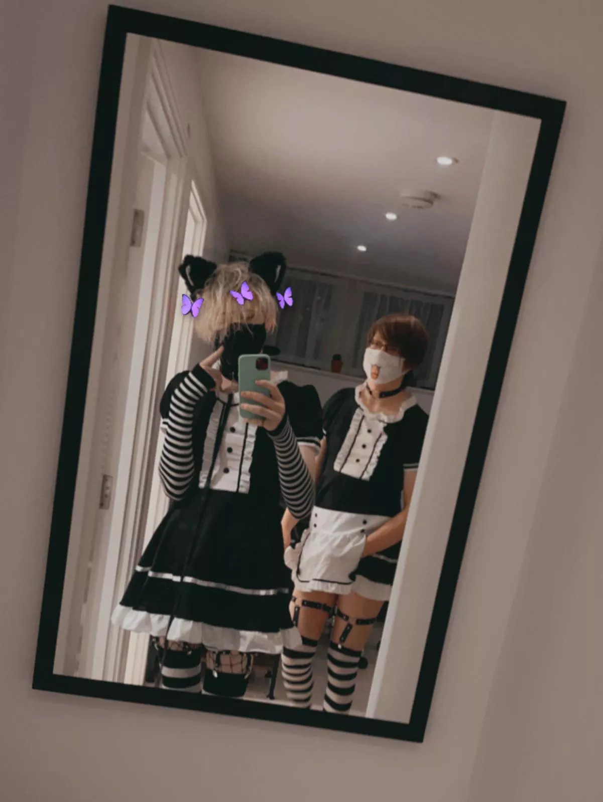 Give us attention ~(>_<~)