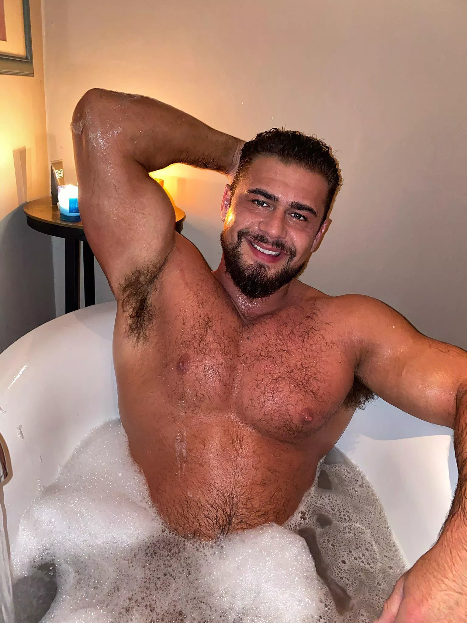 Gotta use your entire tongue 👅