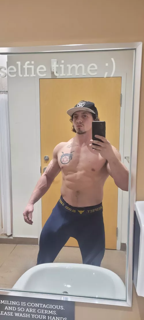 Great quad pu[m]p post Leg day