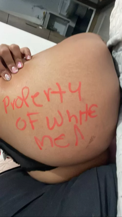 Guys Please GIVE ME MORE IDEAS on what TO WRITE ON PAPER OR BODY! I am your Latina Whore!