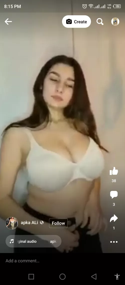 her name pleaseee???