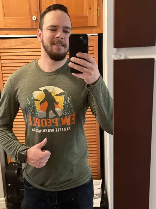 Hey guys. Having a boring night here. Anyone wanna chat?