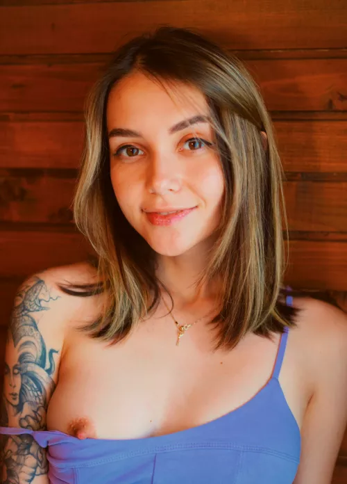 Hi! I'm Eva, pls be nice 😊