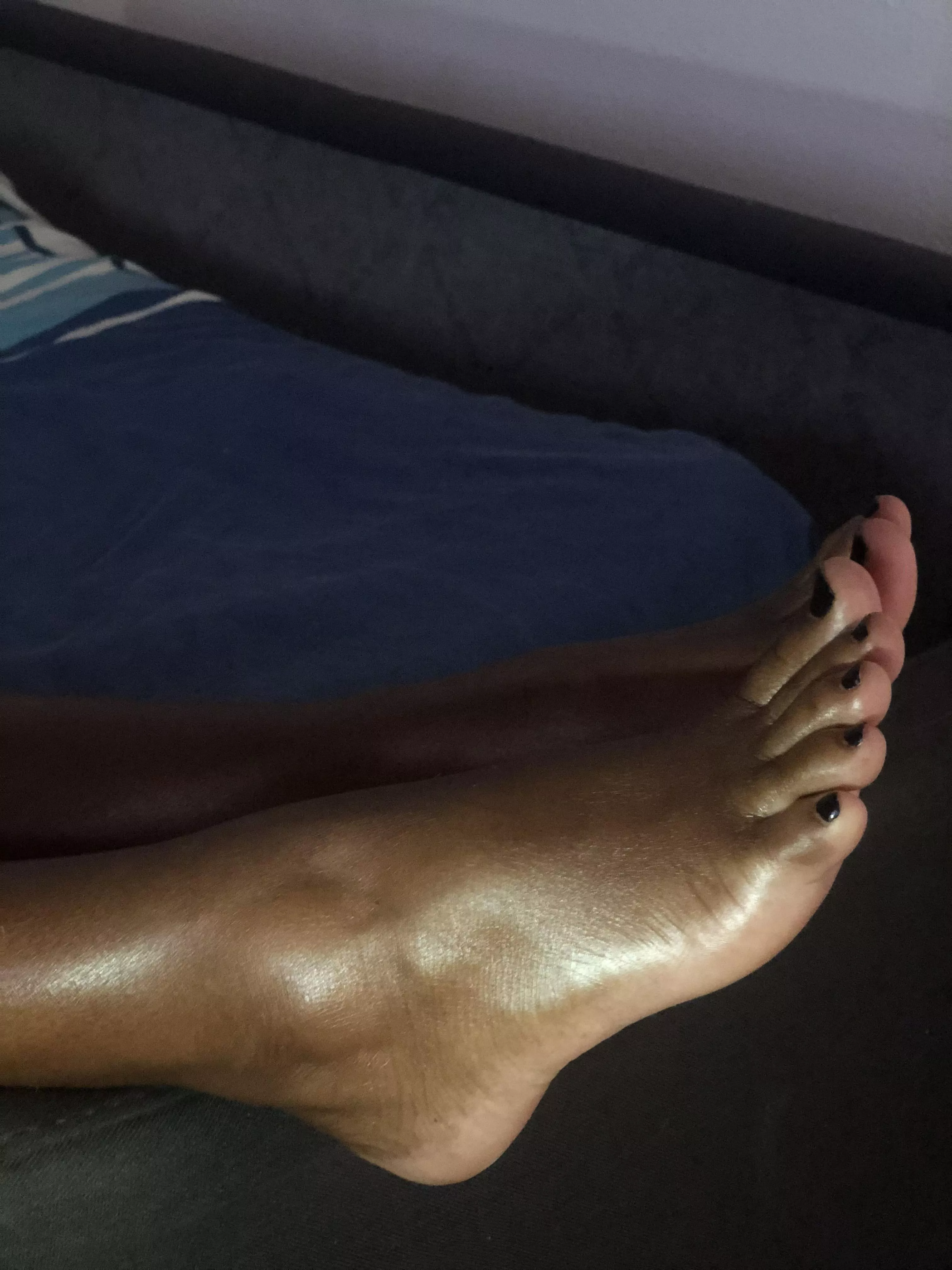 How close to your fae you want them to be ?🥰😘