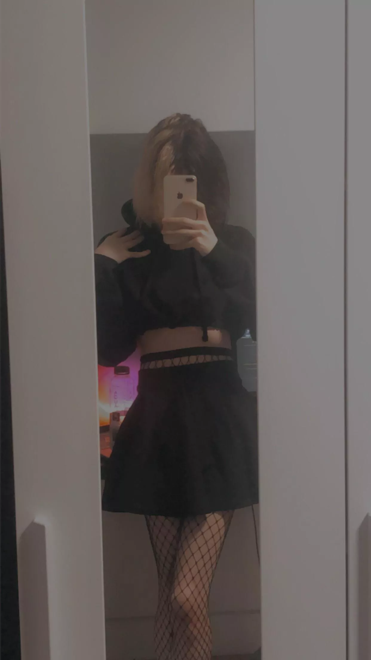How’s my outfit :3