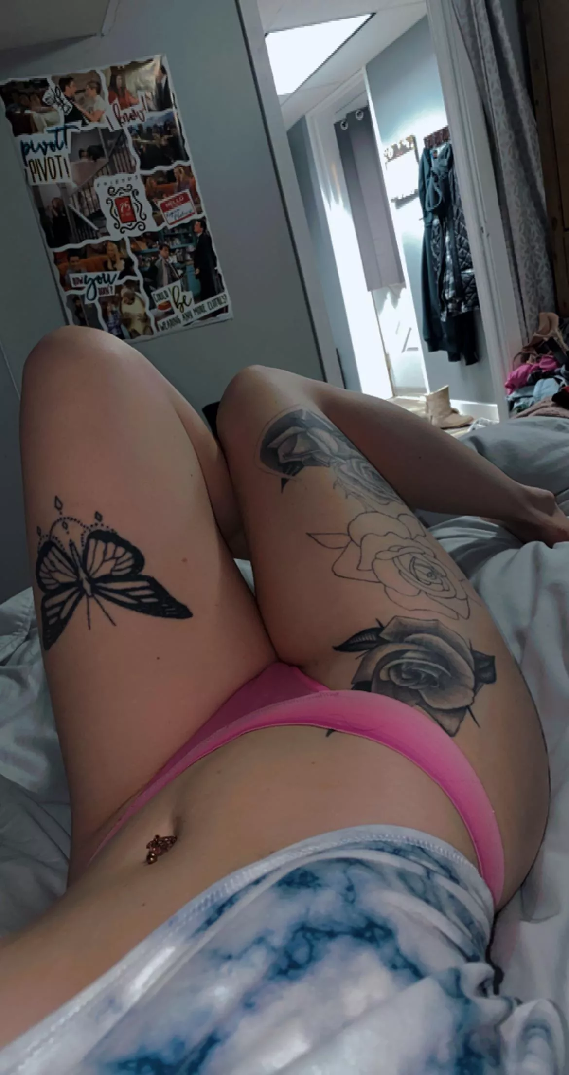 I need a face to sit on 👀🍭