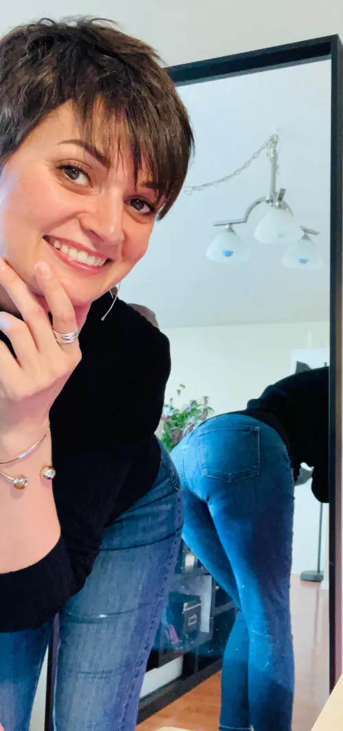 I’m a happy mood today. Join me