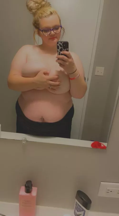 I’m just a bad girl, don’t mind me.