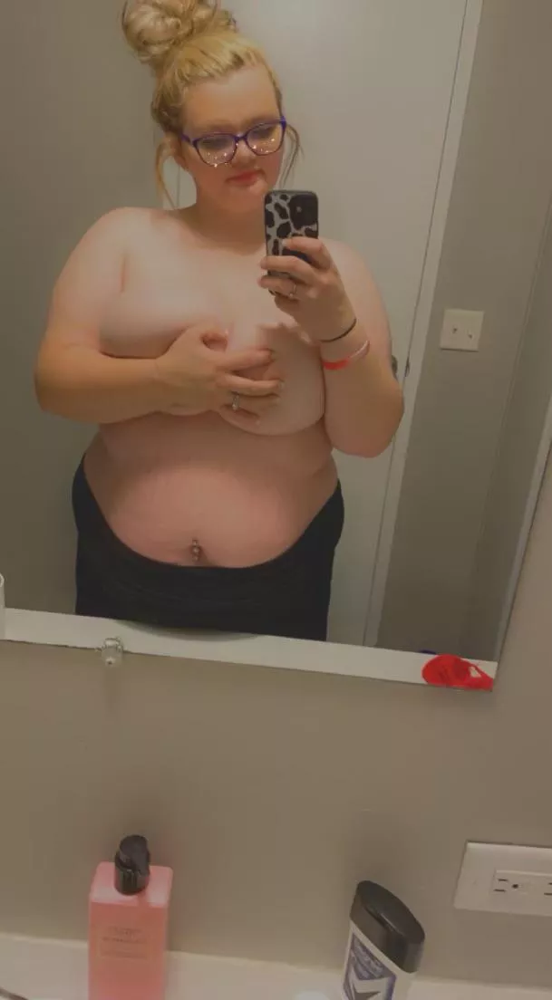 I’m just a bad girl, don’t mind me.