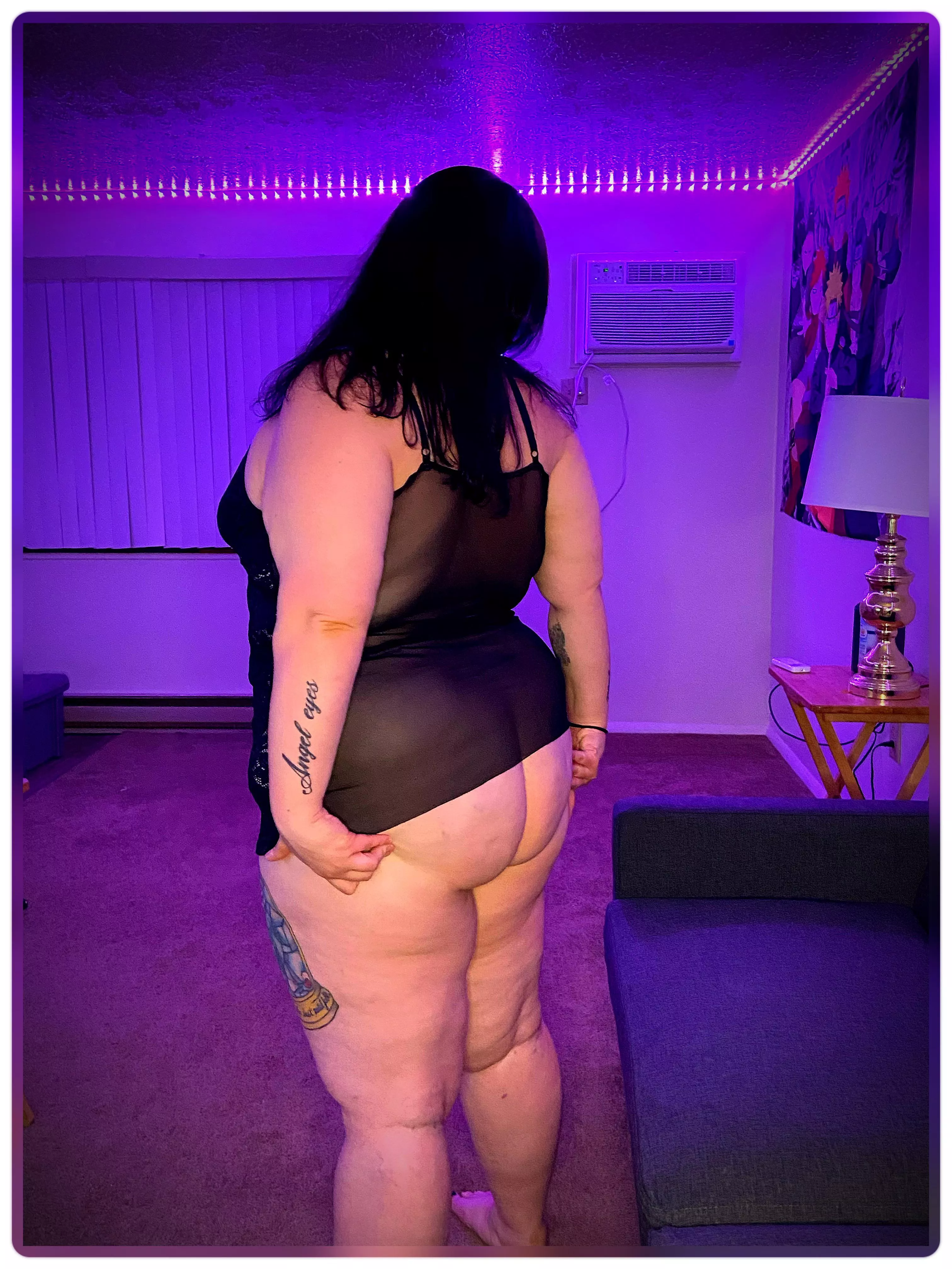 Issa thick Thursday 😜🍑