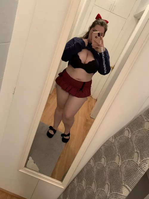 I've got hips and tits! ;)