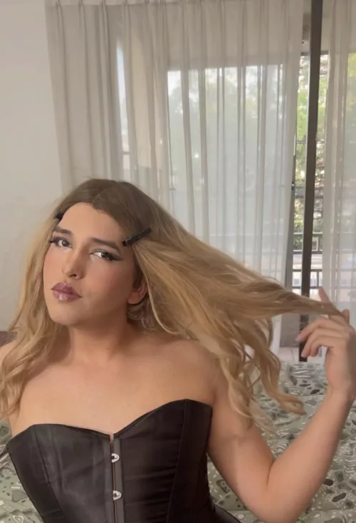 Let me be your woman 💋