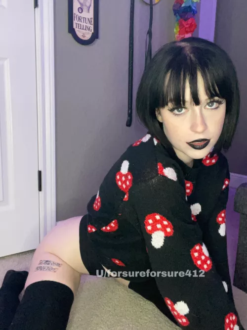 Let me leave black lipsticks marks on you?