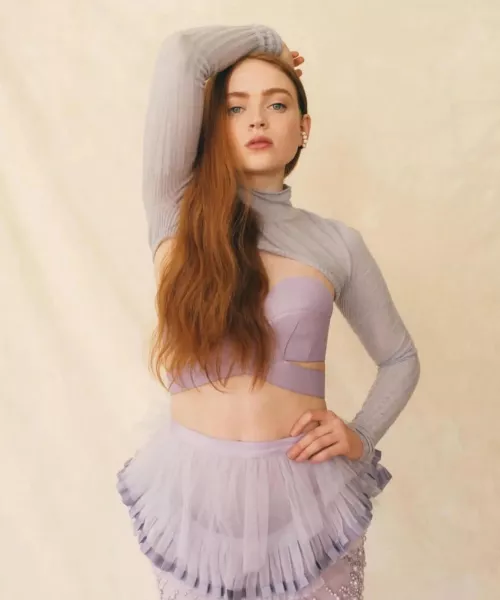 Let's circle jerk over Sadie Sink