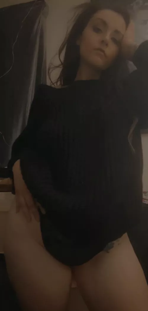 Love sweater weather🍂tehe, snap name in comments☺️