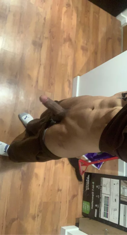 (M) did anyone say bbc?😈