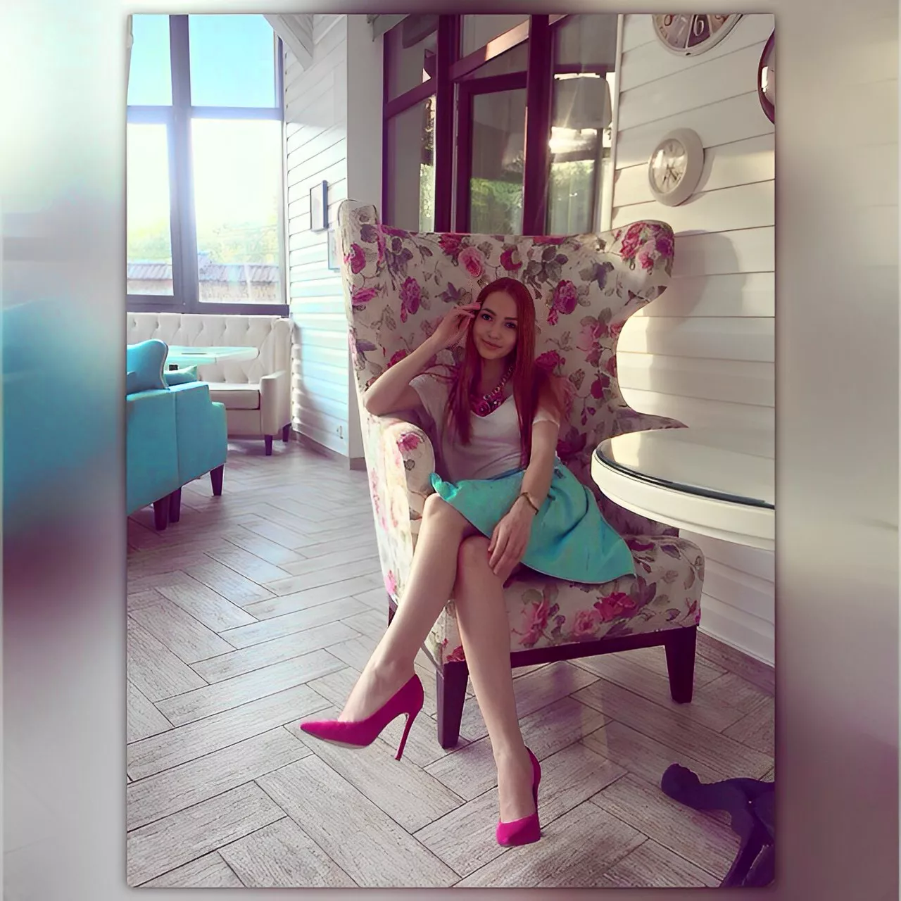 Pink high classic heels on my feet💖